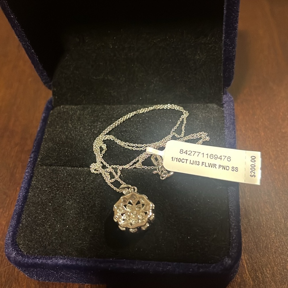 Diamond Flower Burst Cluster 18" Pendant Necklace in Sterling Silver - Picture 9 of 16